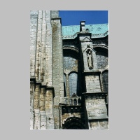Chartres, 6a, Langhaus von S, 1. Joch oestlich vom SW-Turm, Foto Heinz Theuerkauf.jpg